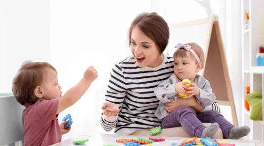 babysitting à Lyon.png